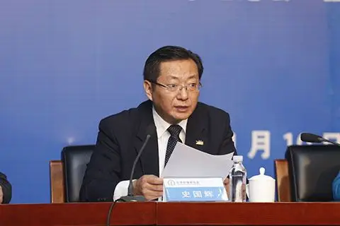 中华环保联合会理事田华宣读年会倡议书环保部办公厅副主任方志鸣讲话