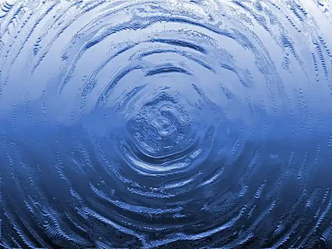 水滴波纹图片_全景网