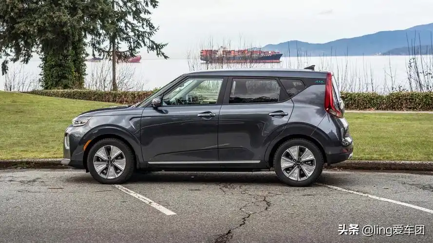 2021年起亚秀尔soul ev纯电版:300公里续航够吗?