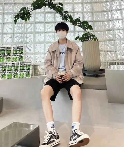 ootd早秋男生极简主义外套穿搭轻熟风穿搭