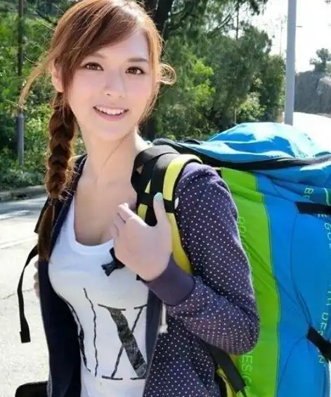 tvb当红小花冯盈盈:长相清秀身材火辣 "港大校花"变身港姐_高清图集