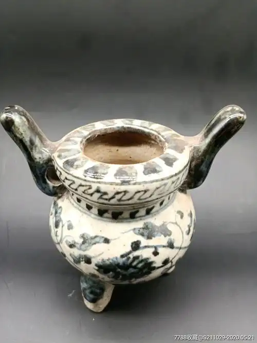 "商品>>>>99青花瓷盘9品￥45099青花三足香炉