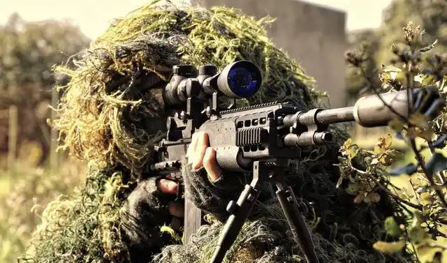 狙击手的秘密狙击手给枪支这样的打扮很丑却大有用处