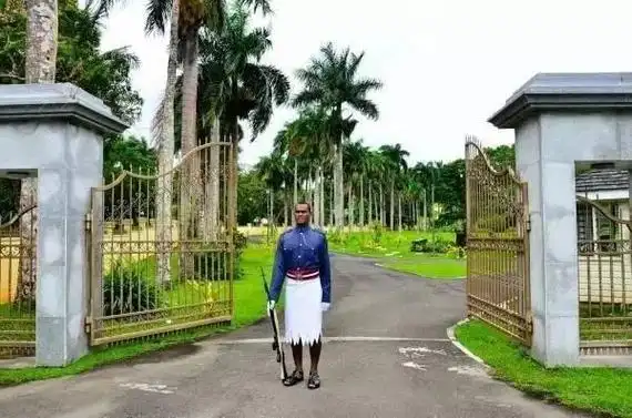 苏格兰在英语中,苏格兰短裙被称为"基尔特"(kilt),这是地道的苏格兰语