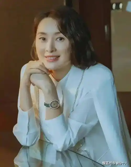 吴越:离开陈建斌18年,坚持嫁给自己,如今与父亲相依为命_事业_蒋勤勤