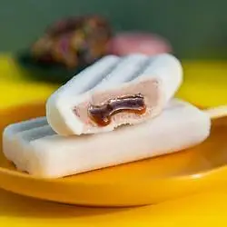 红豆冰激凌_宏宝莱 冰淇淋红豆口味雪糕沙皇枣72g*10支/盒冷饮冰激凌