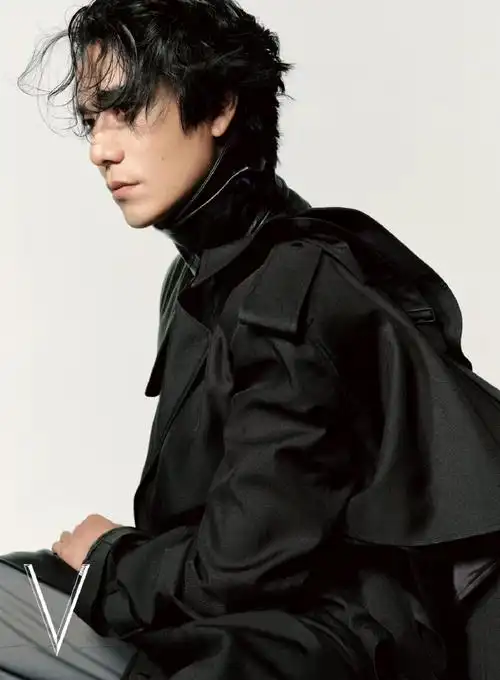 陈坤v中文版周年刊封面##陈坤黑白曼波