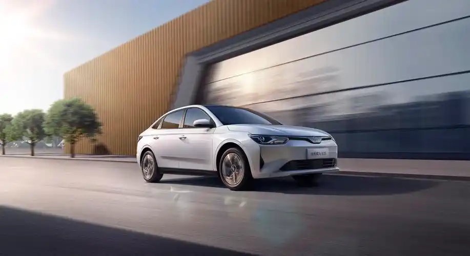 全新威马e.5正式上市,补贴后18.01万元起售_凤凰网汽车_凤凰网