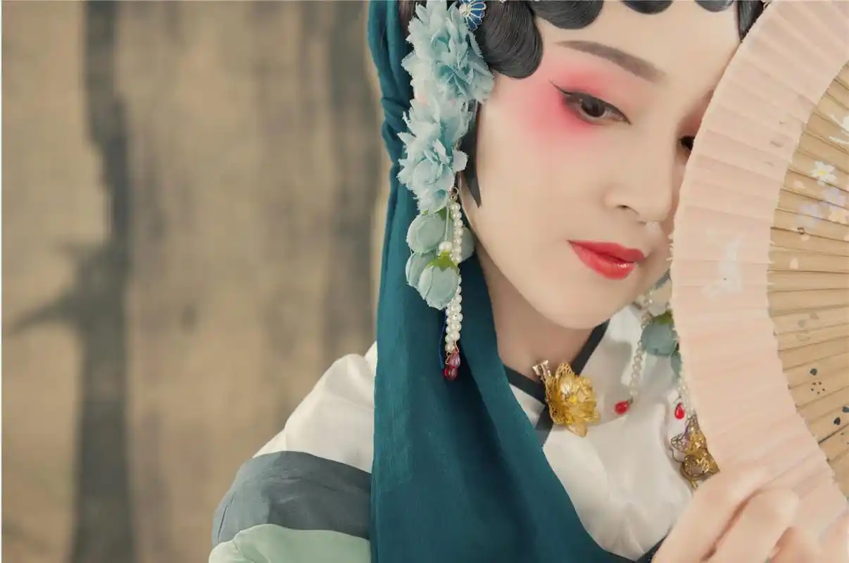 一套戏曲风图片欣赏 写美篇关注盘子很久了,从我知道有古装写真,就