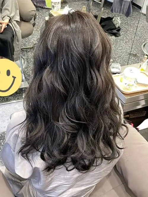 慵懒蓬松又显发量免打理的法式卷发