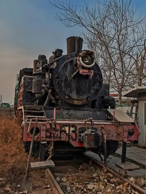 废土风首钢废弃火车06附详细路线