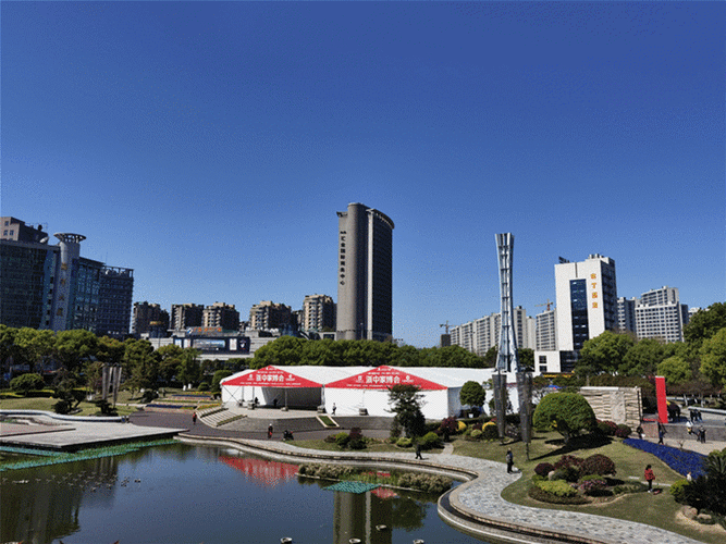 定了连续3天金华人民广场