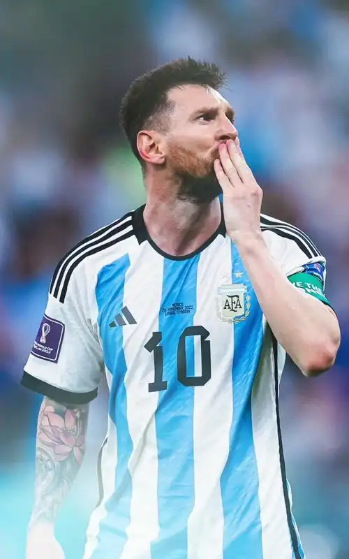 里奥梅西卡塔尔