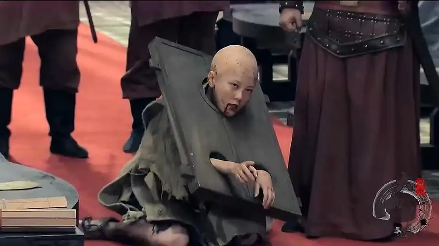 戚夫人被做成人彘后,还活了好几个月,她的生命力真这么顽强吗?