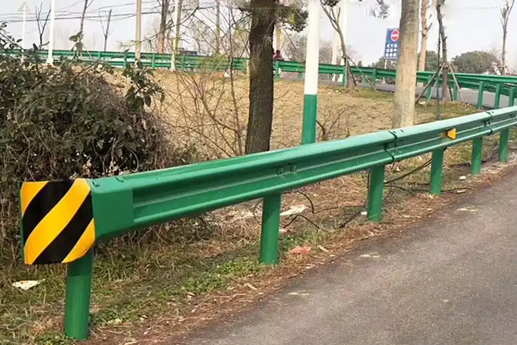 乡村公路波形护栏-河南庞景实业有限公司