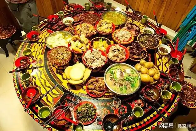 独特的凉山彝乡食俗文化|彝语|彝人|坨坨肉|凉山彝族|适量清水_网易