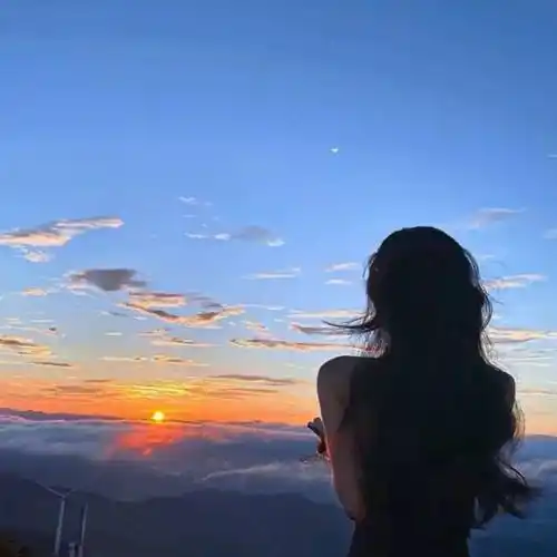 看一眼就想换的背影头像