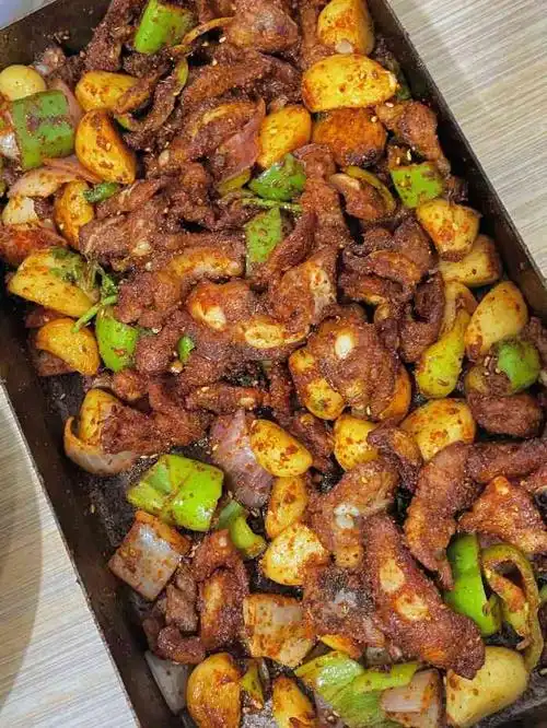 之前从来没吃过戳子肉其实出了很多店听朋友说李村这家店不错周六就来