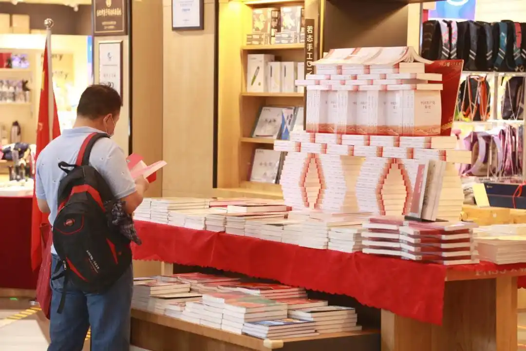 学党史悟思想所有人庐阳红色图书角上线啦