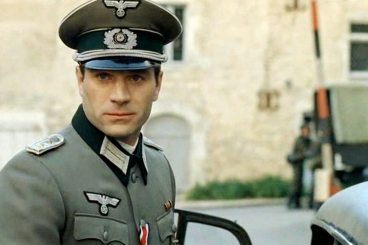 《沉静如海》男女主角感动了无数人,它告诉了我们什么是爱情