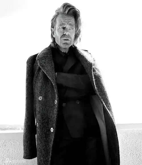 macy拍摄写真,另类帅气,还称第5季中,frank gallagher终于要清醒 :""