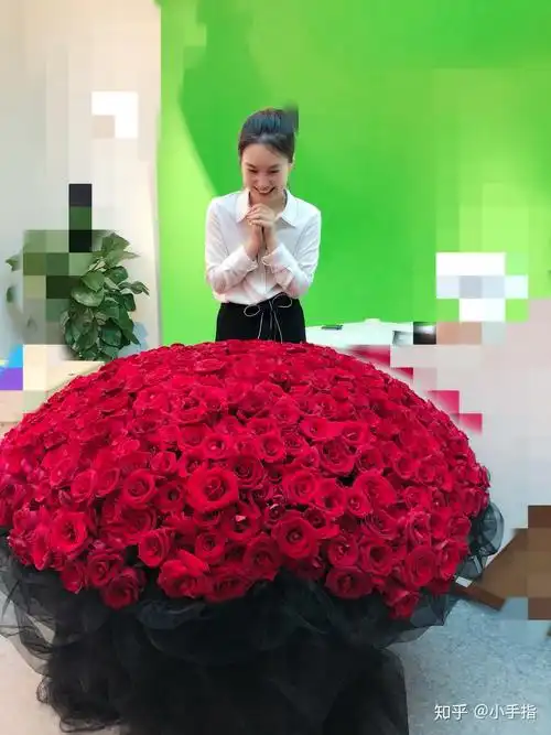 收到999朵玫瑰花是一种怎样的体验
