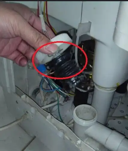 半自动洗衣机排水旋扭太紧怎样维修半自动洗衣机排水旋扭太紧的原因