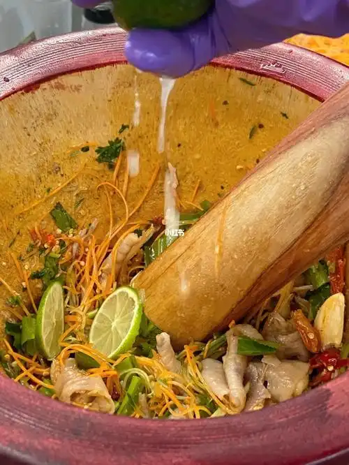 苏州独家云南云南傣味舂鸡爪巨好吃