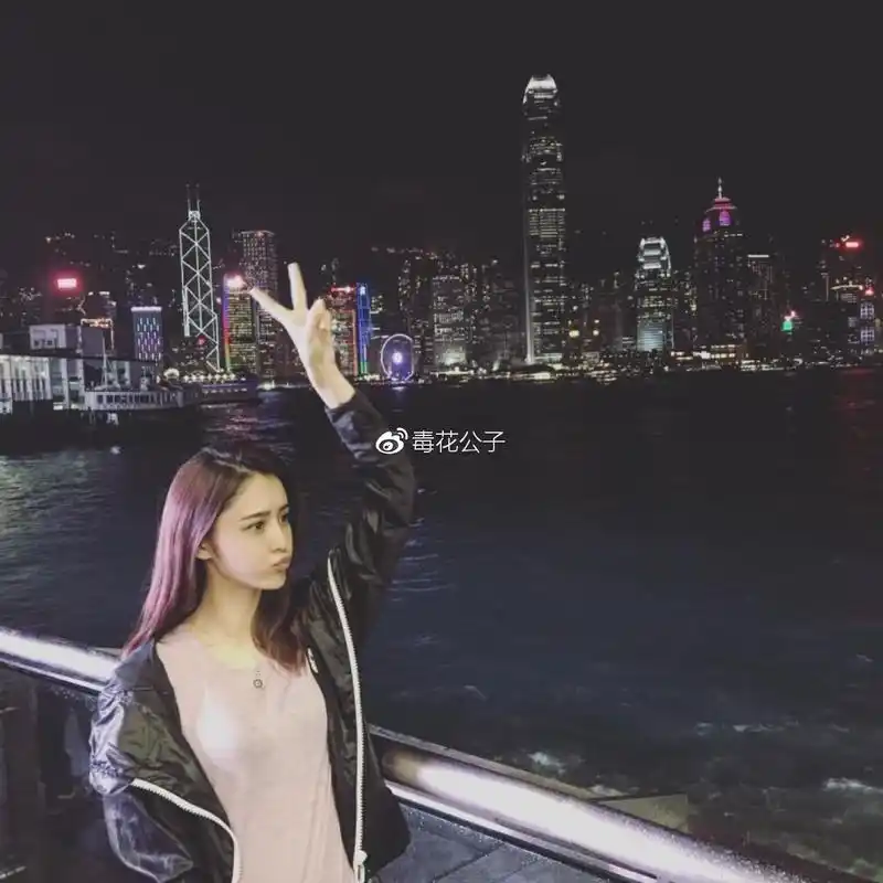 林峯张馨月同游主题乐园张馨月个人资料三围家世背景起底