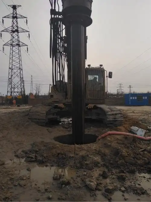 二环路上跨津山铁路立交桥引桥17#墩17z一2桩基础钻孔施工