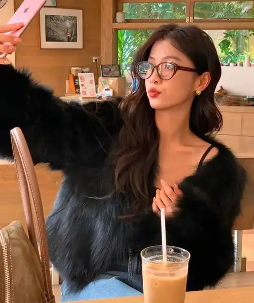 戴眼镜发型.|发型|眼镜_新浪新闻