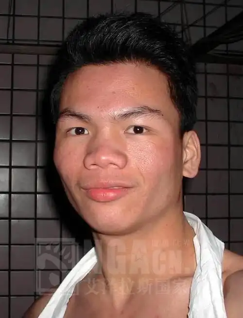 和wow没一毛钱关系这人是谁谁还记得再来一条谁比我注册早比我发帖少