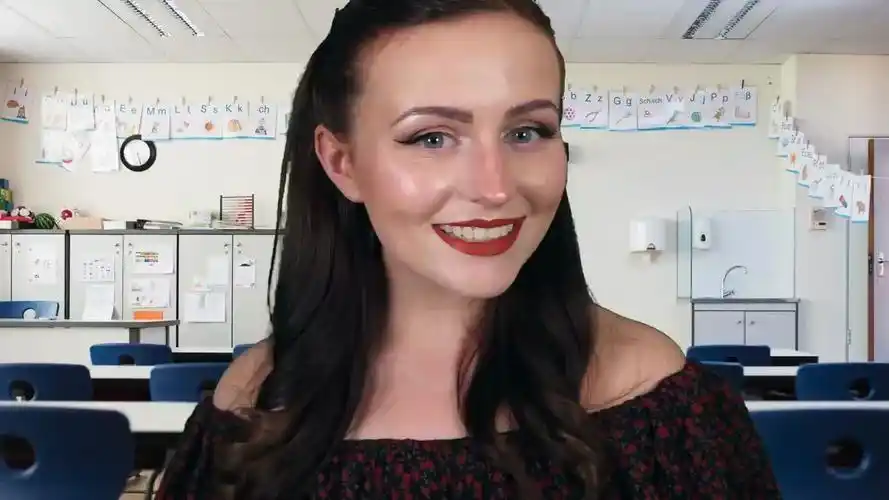 [助眠] 温柔姐姐sophie教你初级西班牙语