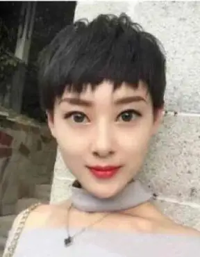 女生中性偏男短发发型图片