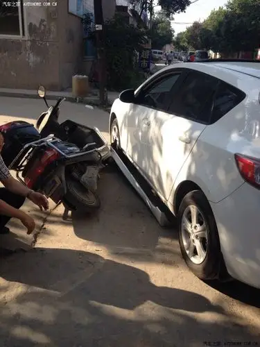 【图】电动车从侧面撞上来,责任再谁?_陕西论坛_汽车之家论坛