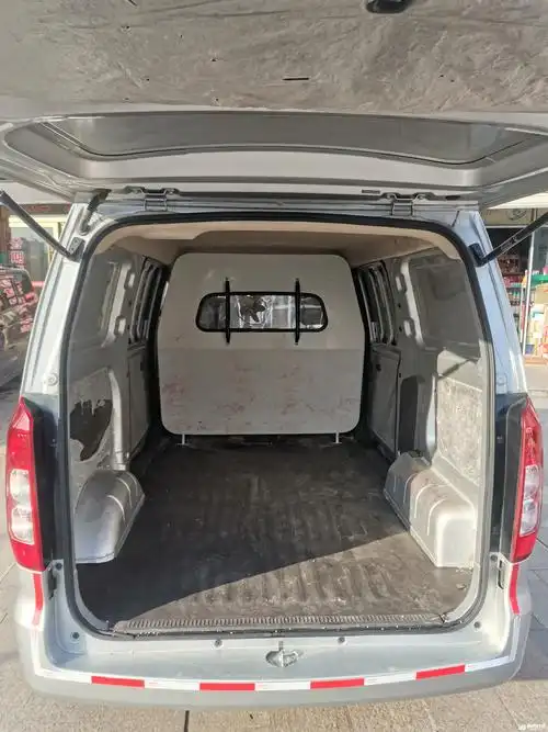 五菱宏光准新车封闭式封窗车出售