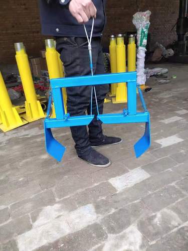 水泥夹子圆木夹抓木器水泥搬运.定做各类夹子.木材夹起重钳/定制