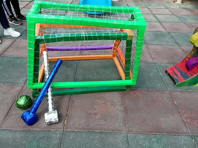 华源金太阳第四幼儿园开展教师自制"户外体育器械"评比活动