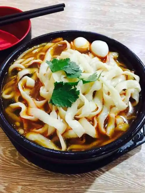 打分 在外地上学时吃过,这家店做的味道也不错.要的微麻辣两掺的12元