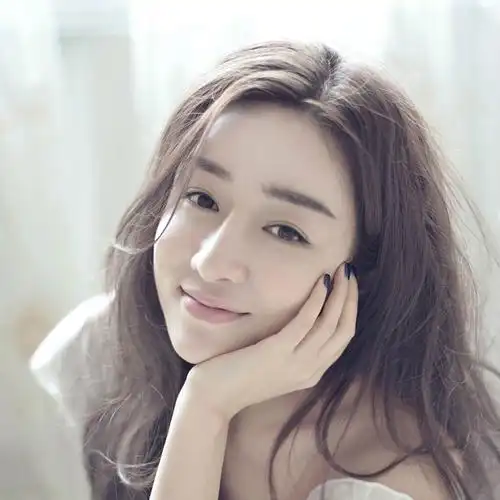 何彦霓个人资料介绍-策驰影院