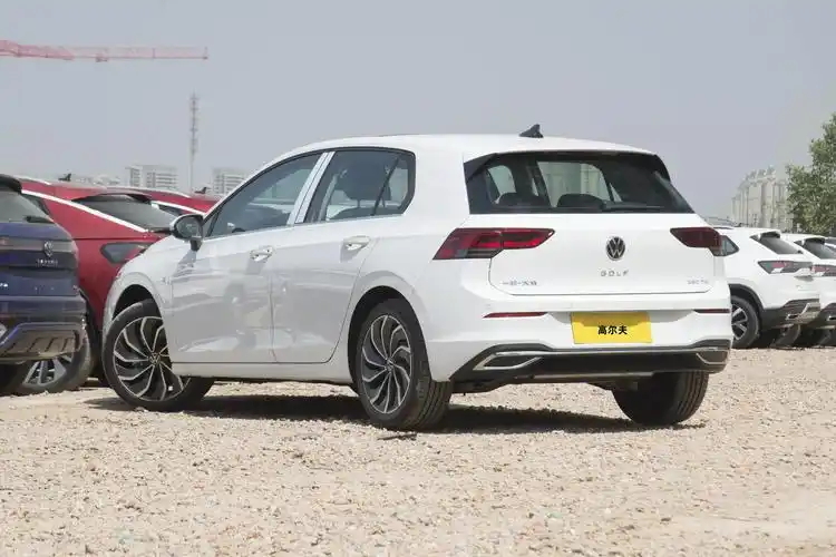 大众高尔夫 1.4t乐享版/达人版上市,售价15.13-15.33万元