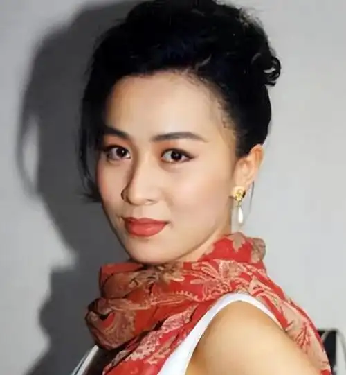 1990年刘嘉玲被绑,其内幕遭曝光,背后真凶竟与黑社会有关系|梁朝伟