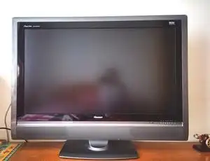 海信42寸液晶彩色电视,型号tlm3733.50hz,220