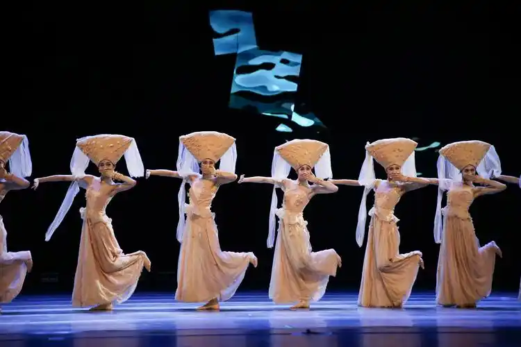 舞彩家园民族舞蹈之壮族舞蹈