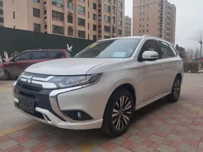 邯郸抵押车21年三菱欧蓝德出售