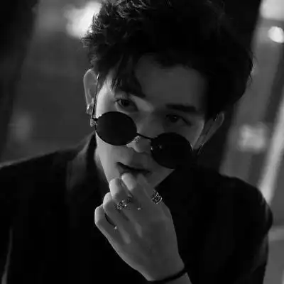 好看帅气头像男生霸气超拽 帅气男头真人高清微信头像大全_男生头像