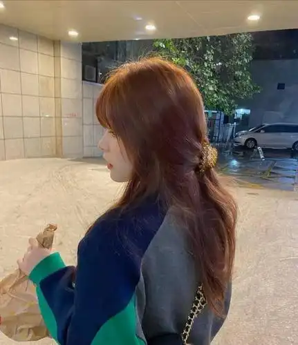 秋冬染发什么颜色更好看?2020流行这几种颜色,时髦又个性_女性