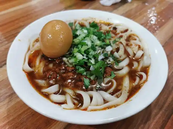 著名的山西刀削面.