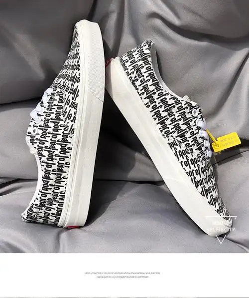 隆万斯fear of god帆布鞋黑白字母满印板鞋fog百搭情侣鞋大码鞋子