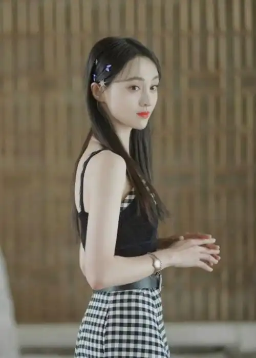 《花儿与少年》节目组搞事情,把郑爽放进去充数,秦岚公然吐槽|杨洋